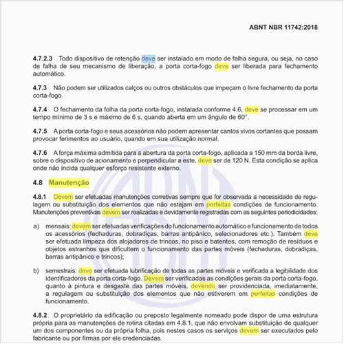 Como deve ser feita a manutenção das portas corta-fogo?