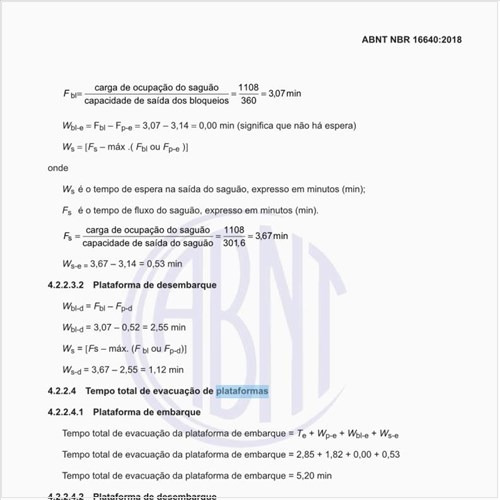 O que se deve fazer em estação com plataformas múltiplas?