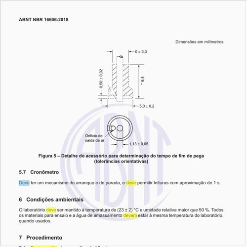 Como deve ser a preparação da pasta de cimento?