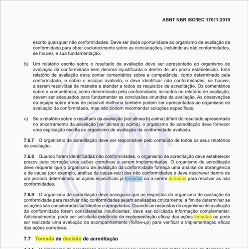 Como é feita a tomada de decisão de acreditação?