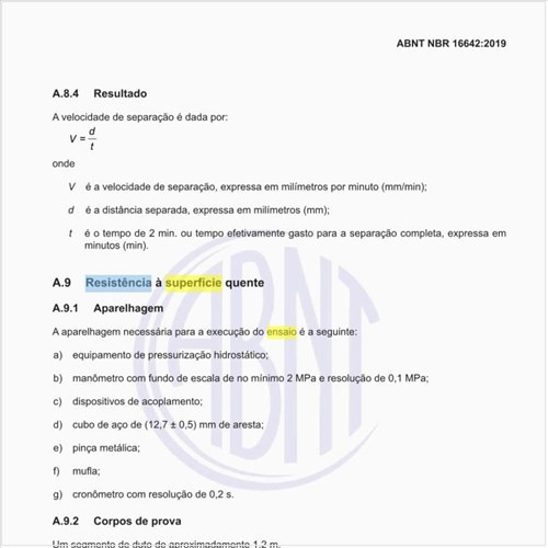 Como deve ser feito o ensaio de resistência à superfície quente?