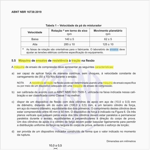 Quais as características da máquina de ensaios de resistência à tração na flexão?