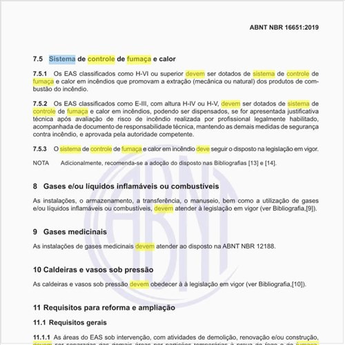 Como deve ser o sistema de controle de fumaça e calor?