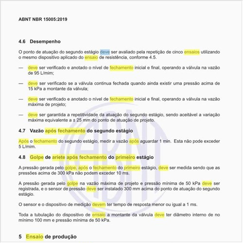 Como deve ser realizado o ensaio do golpe de aríete após fechamento do primeiro estágio?