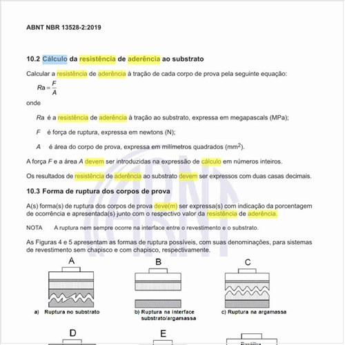 Como deve ser feito o cálculo da resistência de aderência ao substrato?