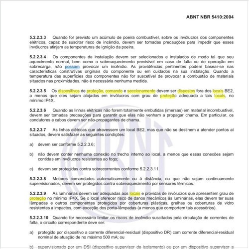 Qual a condição para que dispositivos de proteção comando e seccionamento possam ser dispostos dentro de locais BE2?