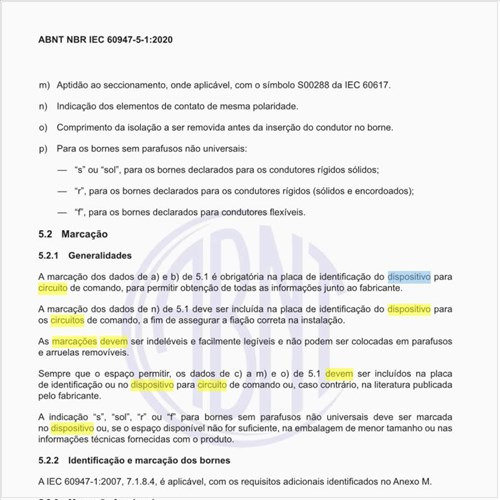 Quais devem ser as marcações de identificação do dispositivo para circuito de comando?