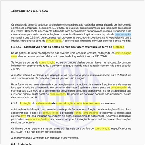 Como deve ser executada a proteção do cabeamento de comunicação contra temperaturas excessivas?