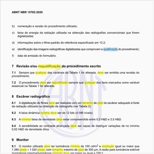Qual deve ser a resolução mínima requerida e o tamanho de pixel do escâner?