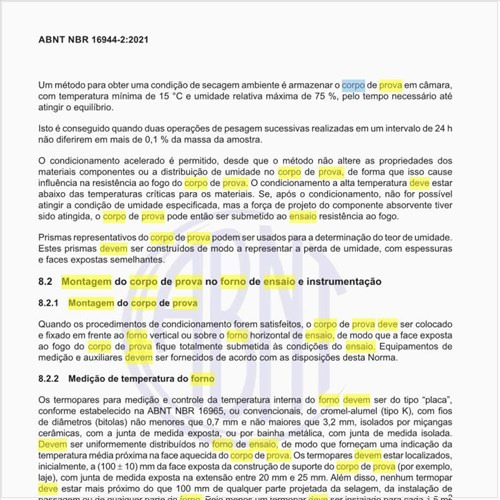Como deve ser executada a montagem do corpo de prova no forno de ensaio e instrumentação?