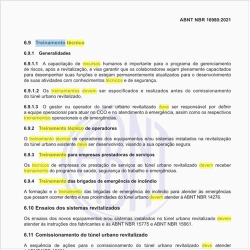 Como deve ser feito o treinamento técnico dos recursos humanos?