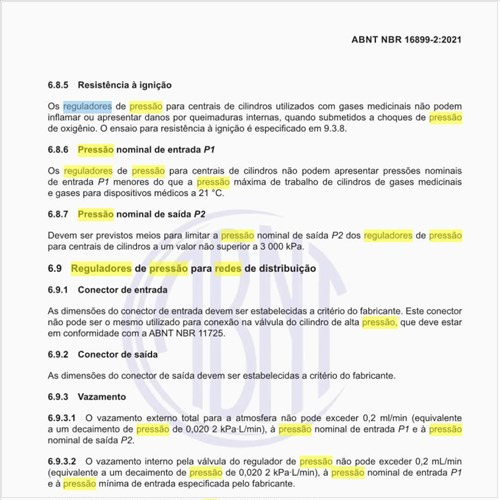 Quais são os parâmetros dos reguladores de pressão para redes de distribuição?