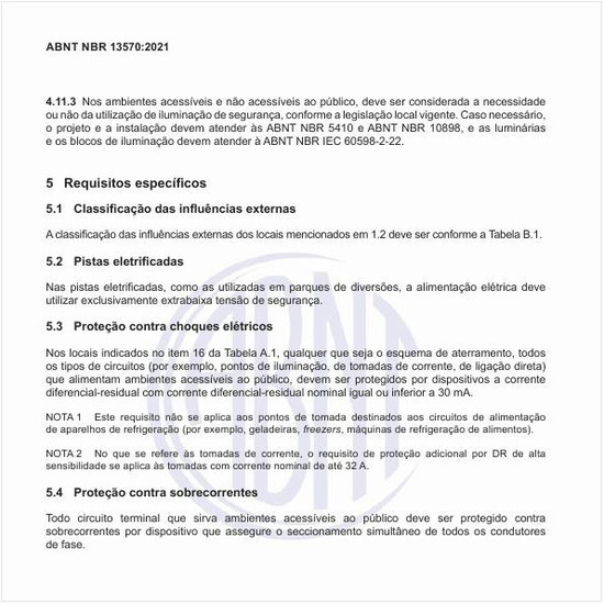 Como deve ser feita a proteção contra choques elétricos?