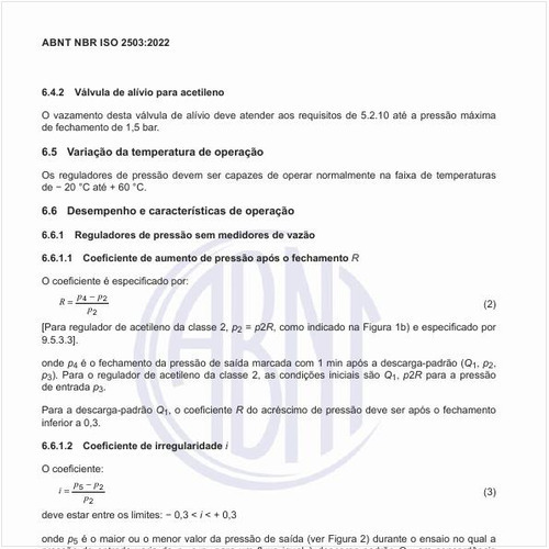 Como deve ser o desempenho e as características de operação dos reguladores?