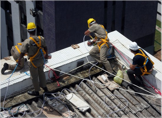 A manutenção de edificações deve ser feita conforme a norma técnica para não oferecer riscos