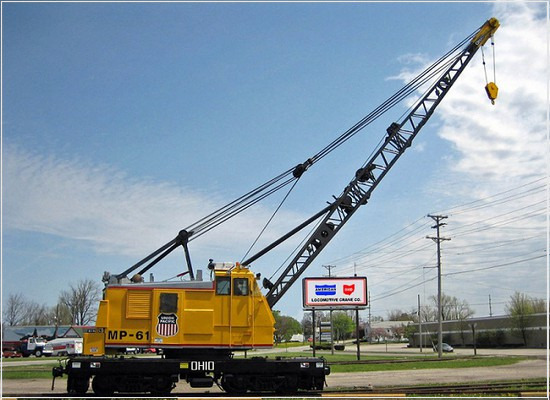 ASME B30.5: os requisitos para os guindastes móveis