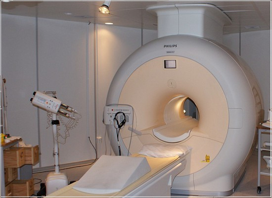 IEC 60601-2-33: os requisitos particulares para os equipamentos de ressonância magnética