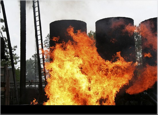 NBR IEC 60079-14 de 11/2016: projeto, seleção e montagem de instalações elétricas em atmosferas explosivas