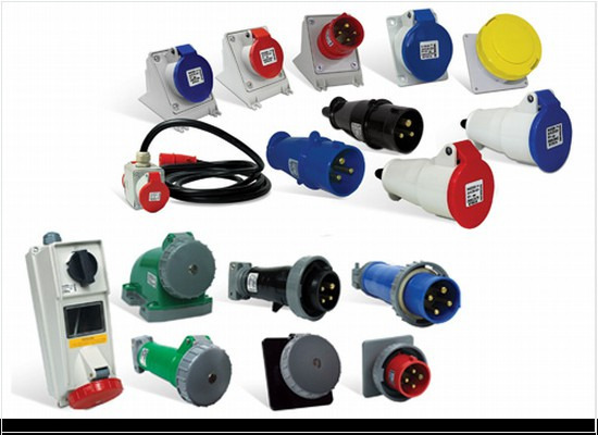 NBR IEC 60309-4 de 05/2017: tomadas e tomadas móveis com dispositivo de manobra