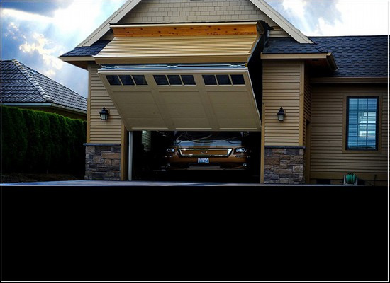 A segurança dos portões de garagem de uso residencial