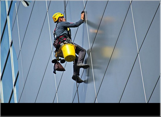 A proteção individual para trabalhos em altura
