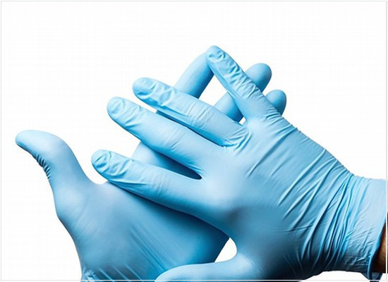 Os ensaios em luvas feitas de borracha