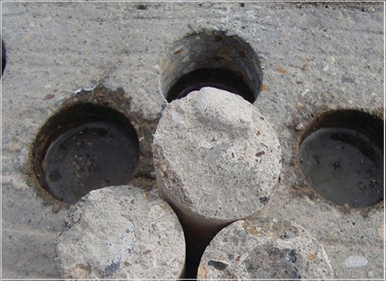 A resistência à compressão axial do concreto
