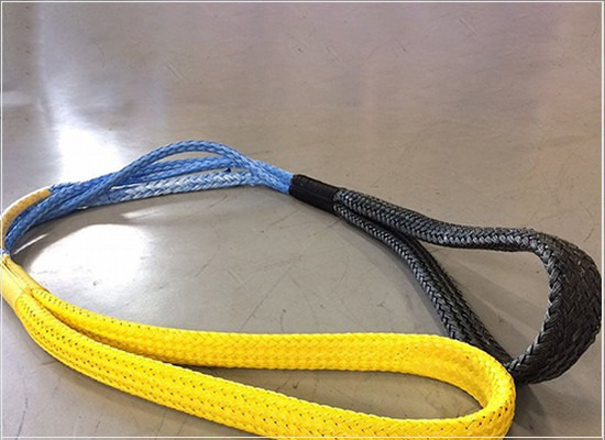 A segurança das lingas de cabos de fibra para operação de içamento