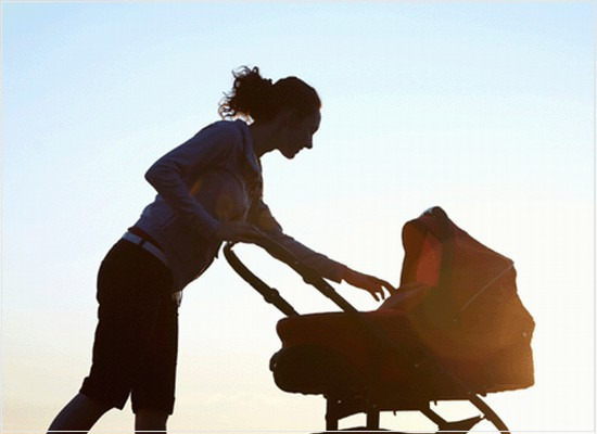 A segurança de carrinhos para crianças