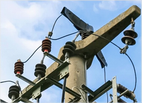 A conformidade das cruzetas de concreto para redes de distribuição de energia elétrica