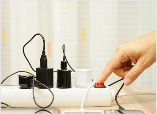 IEC 60884-1: os plugues e as tomadas para uso doméstico