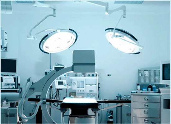 As informações a serem fornecidas pelo fabricante sobre os dispositivos médicos