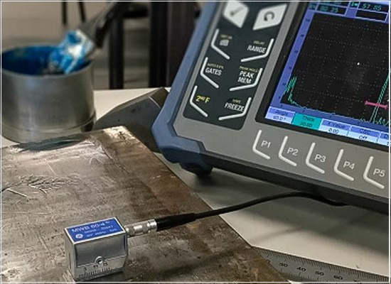 A caracterização e a verificação do equipamento de ensaio por ultrassom