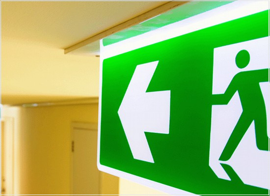 As saídas de emergência em edifícios conforme a norma técnica