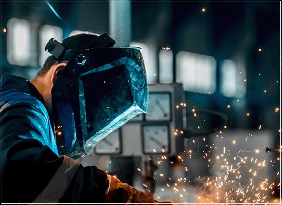 Os equipamentos de soldagem a gás sem válvula corta-chamas