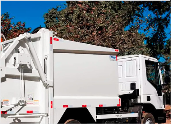 A segurança dos coletores-compactadores de resíduos sólidos