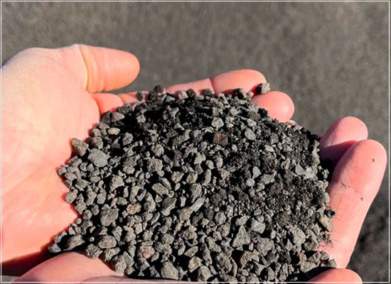 Os materiais filtrantes como areia, carvão antracitoso, argila expandida e pedregulho