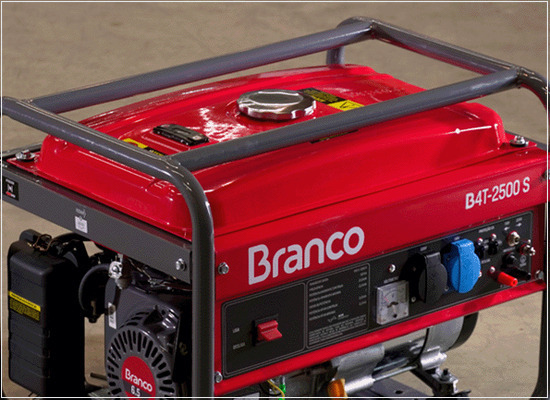 As características do motor de combustão interna (RIC), em grupos geradores de ca