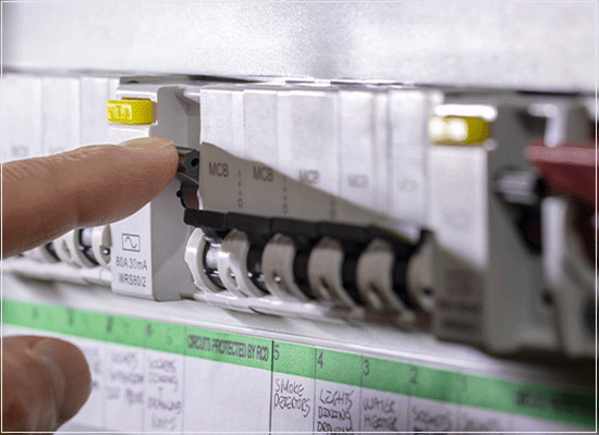 A segurança para os dispositivos de proteção à corrente diferencial-residual