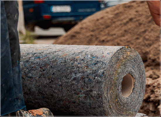 As propriedades na fluência à compressão de geossintéticos