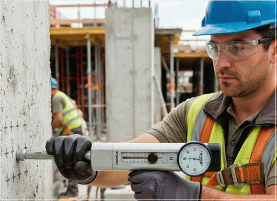 A avaliação da dureza superficial pelo esclerômetro de reflexão do concreto endurecido