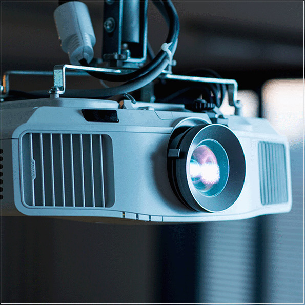 As informações a serem incluídas nas folhas de especificação dos projetores