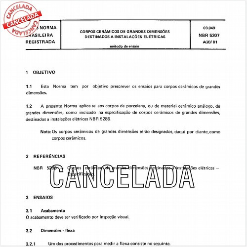 Corpos cerâmicos de grandes dimensões destinados a instalações elétricas