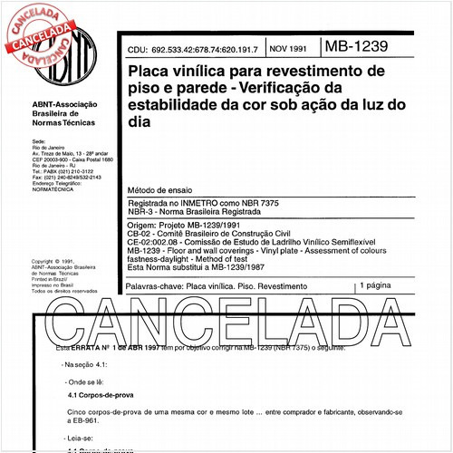 Placa vinílica para revestimento de piso e parede - Verificação da estabilidade da cor sob ação da luz do dia