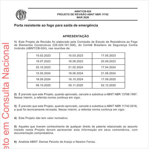 Porta resistente ao fogo para saída de emergência